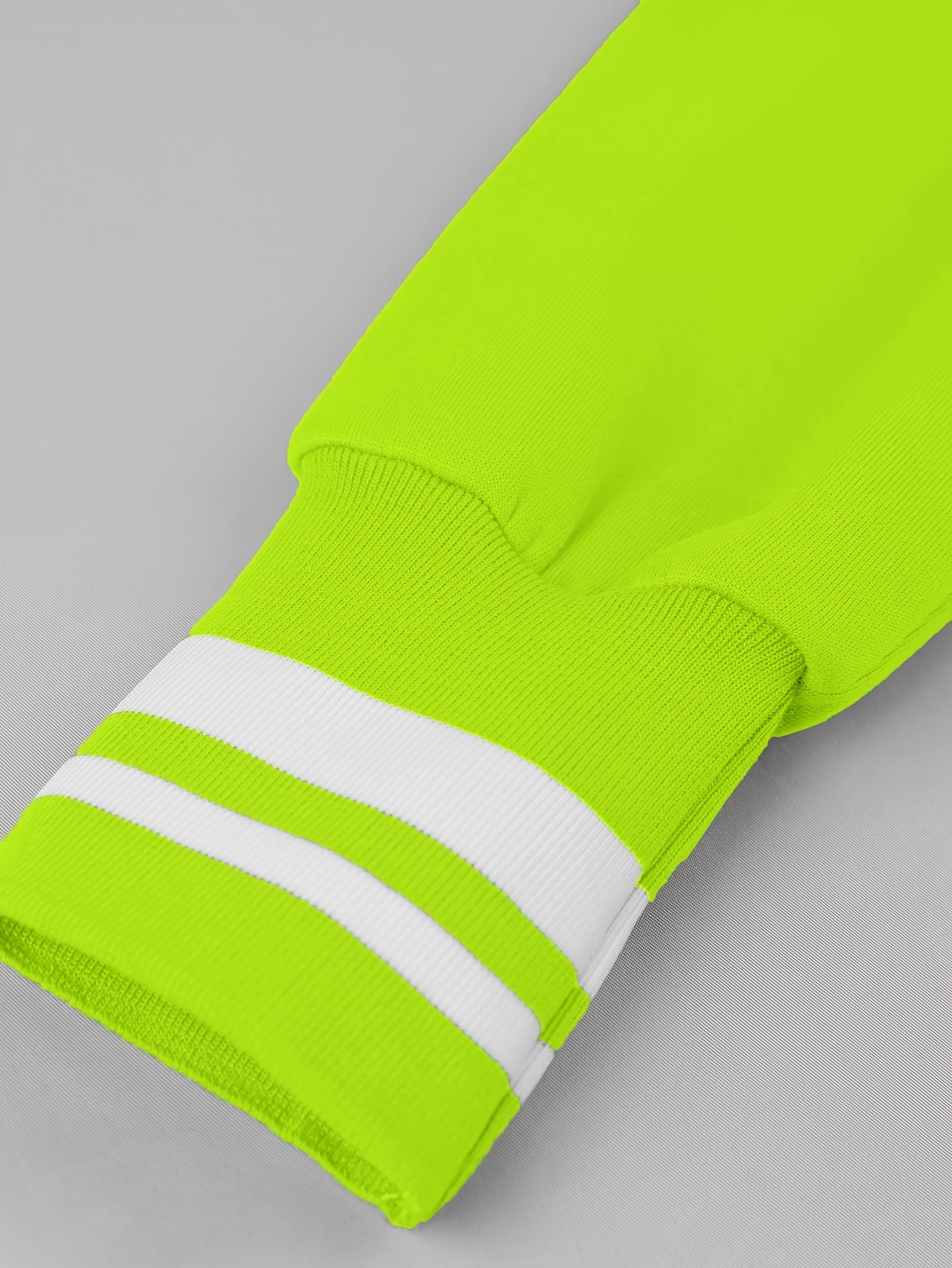 Nicola – Long-Sleeved Jacket with Side Pockets