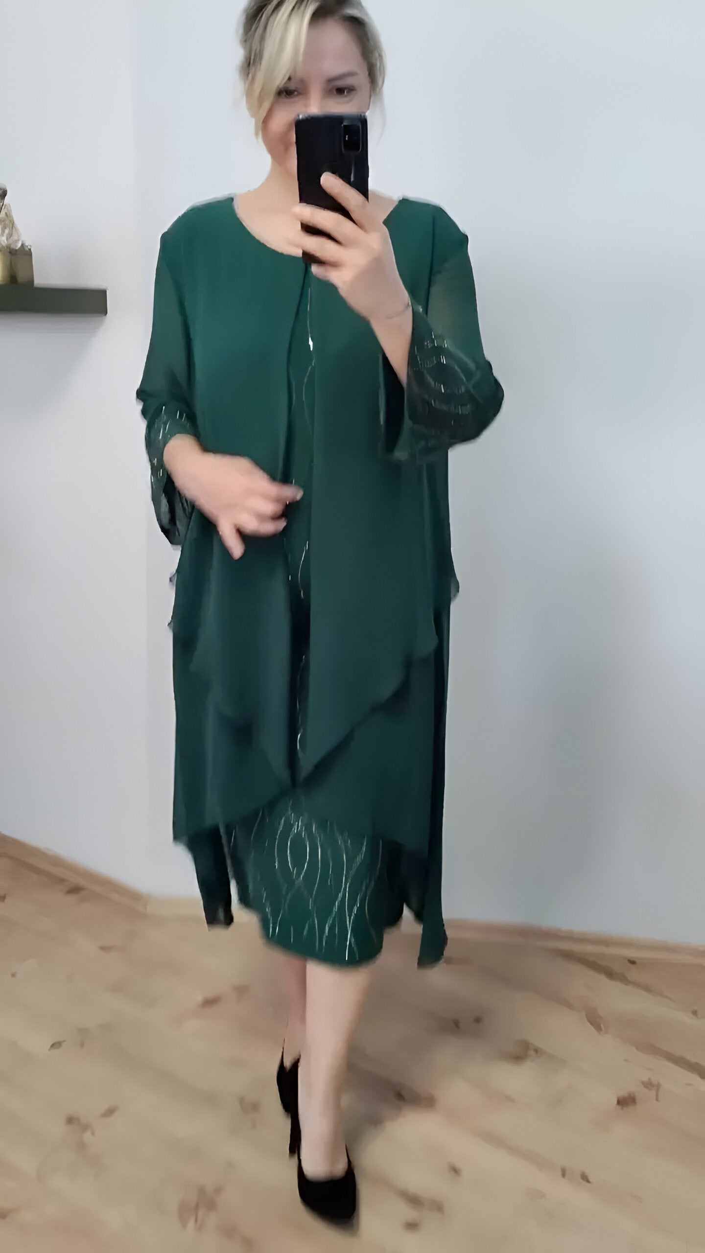 Nienke – Elegant Wrap Dress