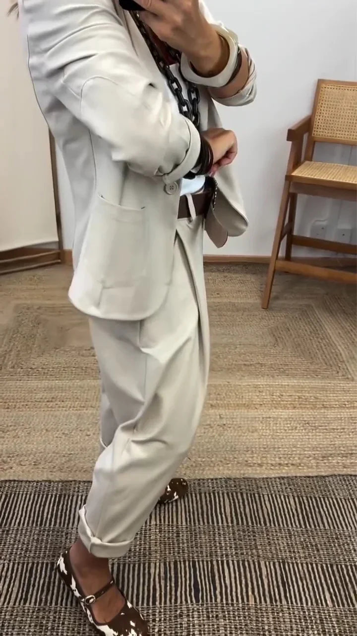 Nilija – Temperament Commuter Suit