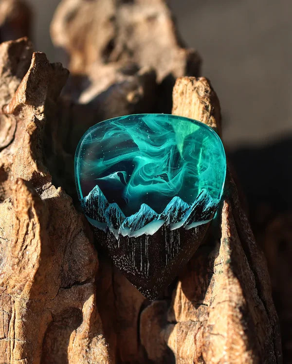 Northern Lights Guitar Pick