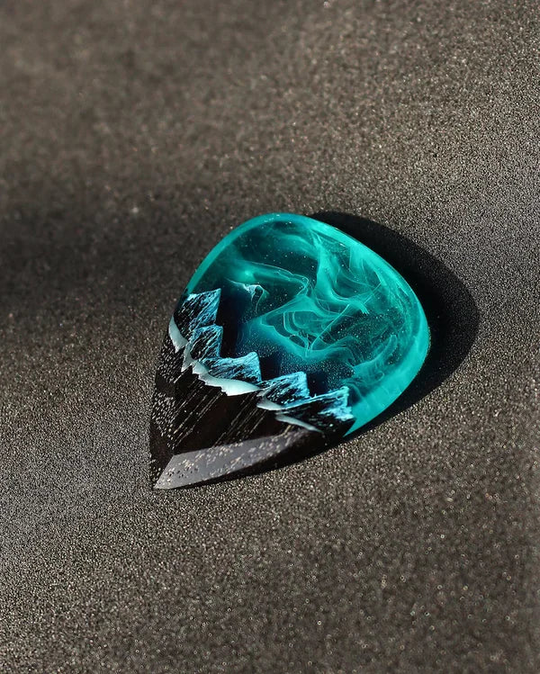Northern Lights Guitar Pick
