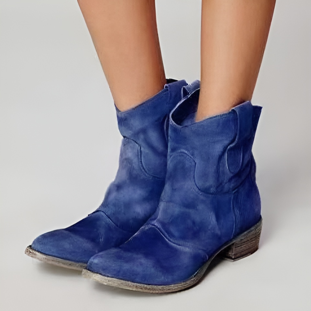 Noyara – Elegant Ankle Boots Made of Suede