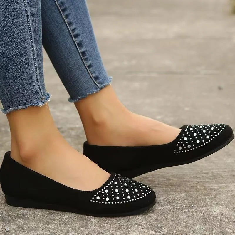 Noyra - Comfortable Flat Moccasins