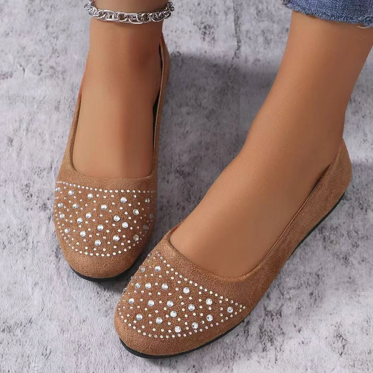 Noyra - Comfortable Flat Moccasins