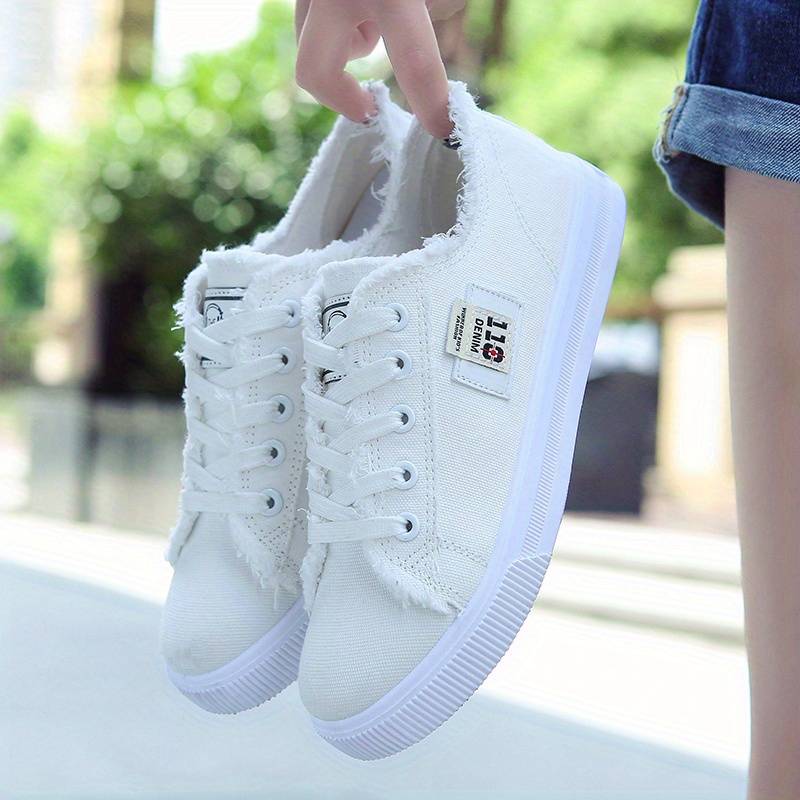 Oshenya - Casual Shoes with Round Toe and Flat Heel