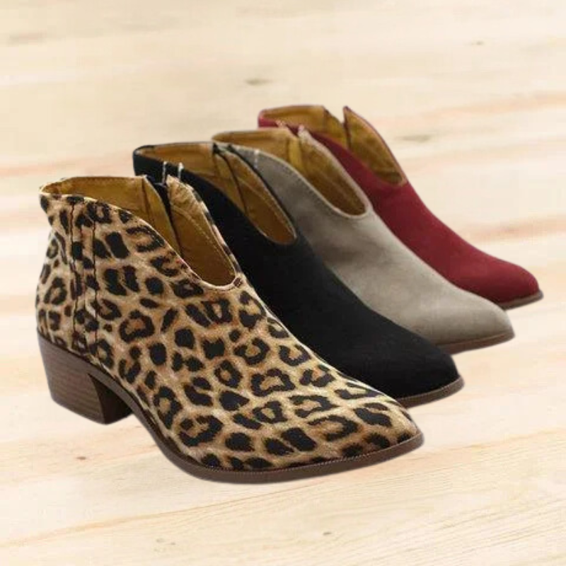 Philomena - V-Shaped Boots with Zipper