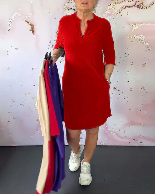 Sabela – Fashionable Simple Dress with V-Neck