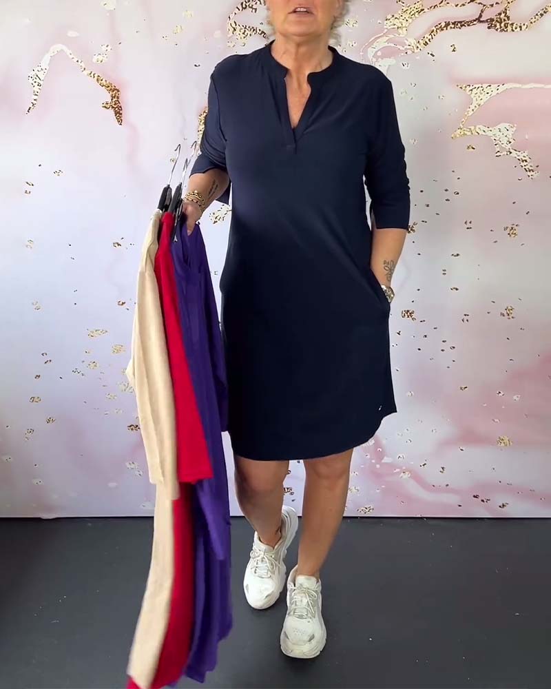 Sabela – Fashionable Simple Dress with V-Neck