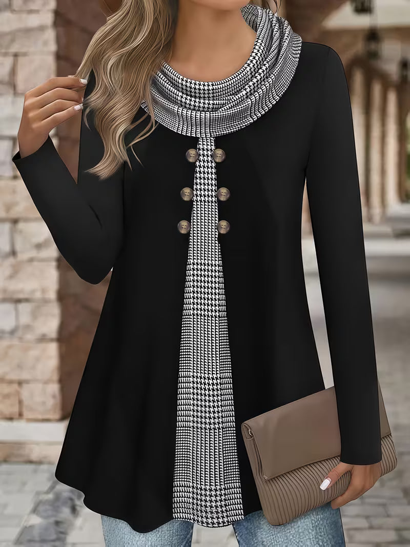 Sahar – T-Shirt with Ruffled Collar