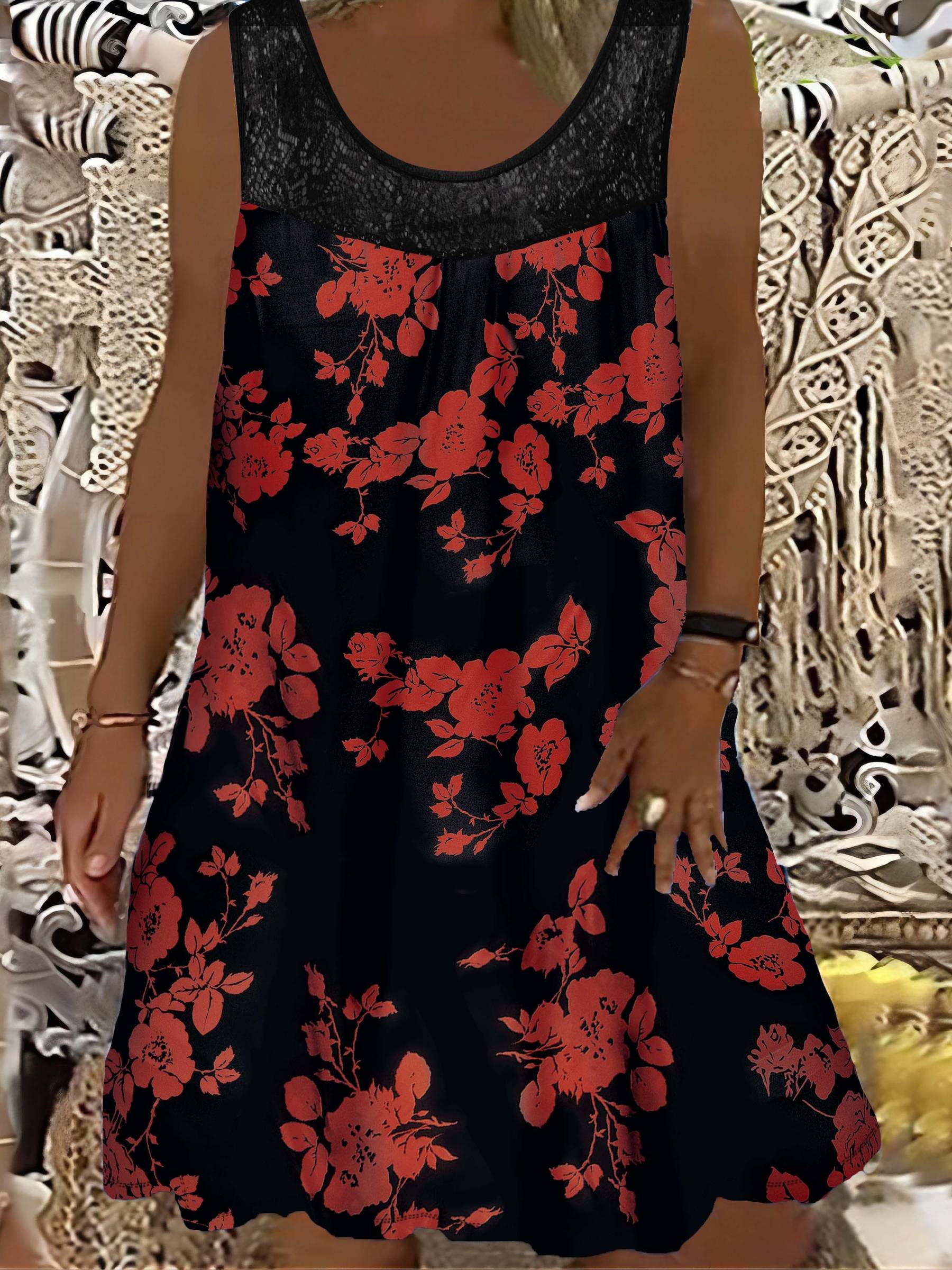 Samudri - Loose Sleeveless Maxi Dress with Round Neckline