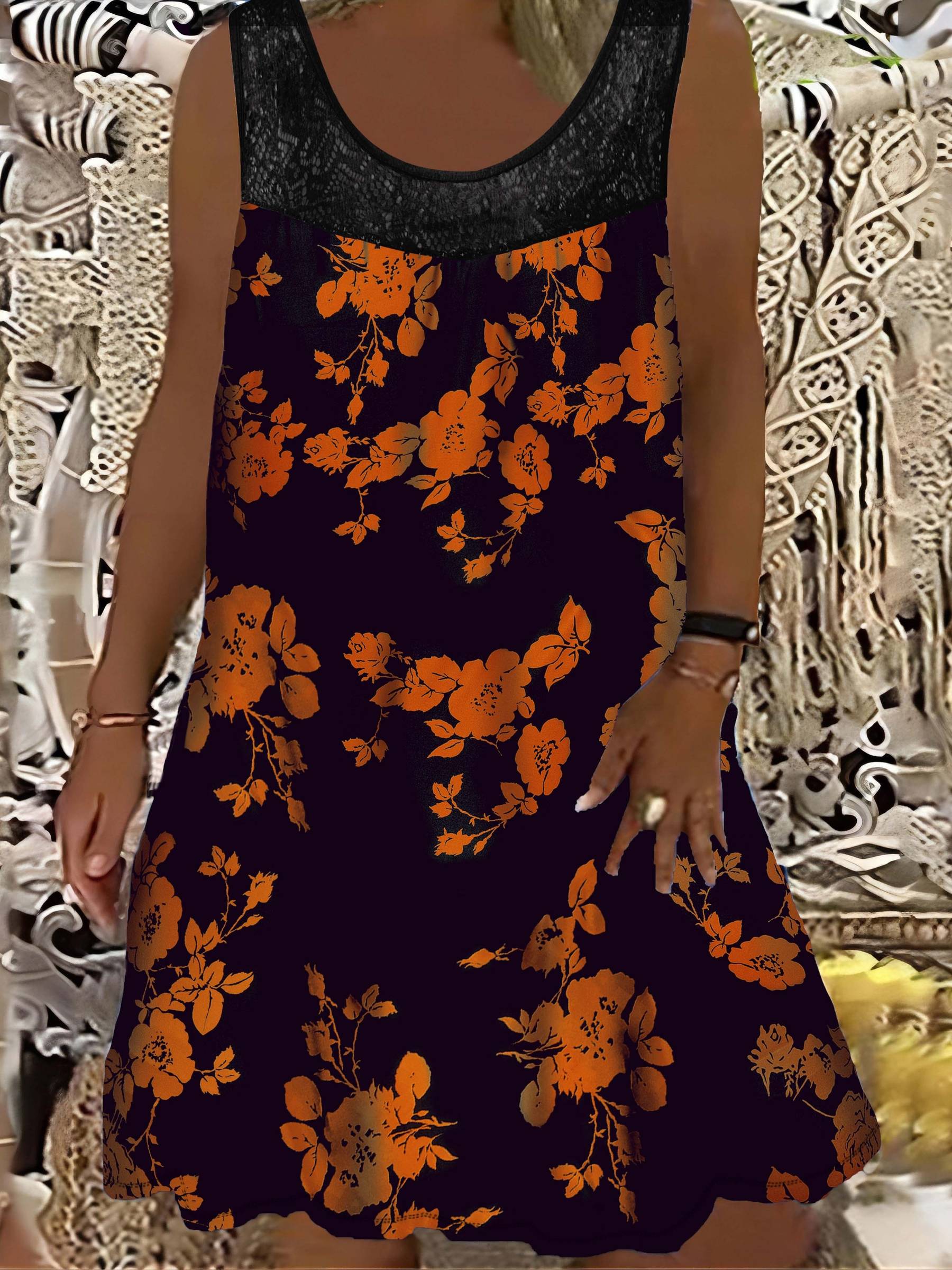 Samudri - Loose Sleeveless Maxi Dress with Round Neckline