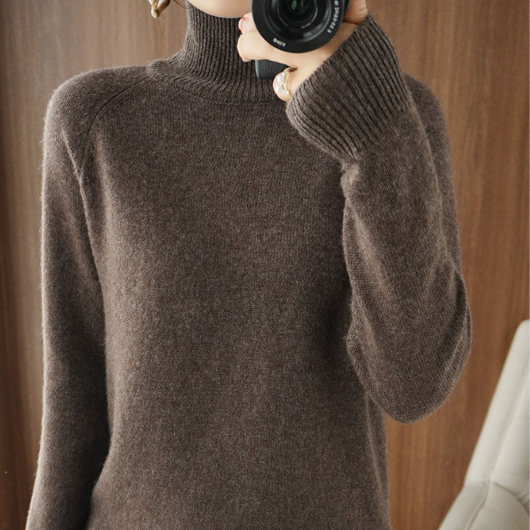 Sasha - Turtleneck Sweater Made of Merino Wool