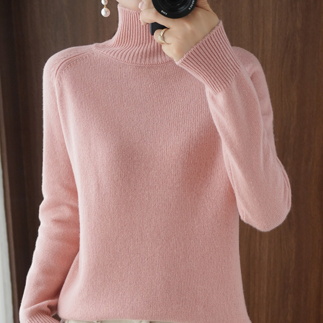Sasha - Turtleneck Sweater Made of Merino Wool