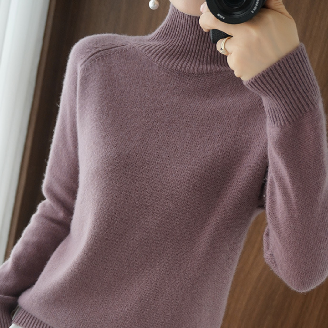 Sasha - Turtleneck Sweater Made of Merino Wool