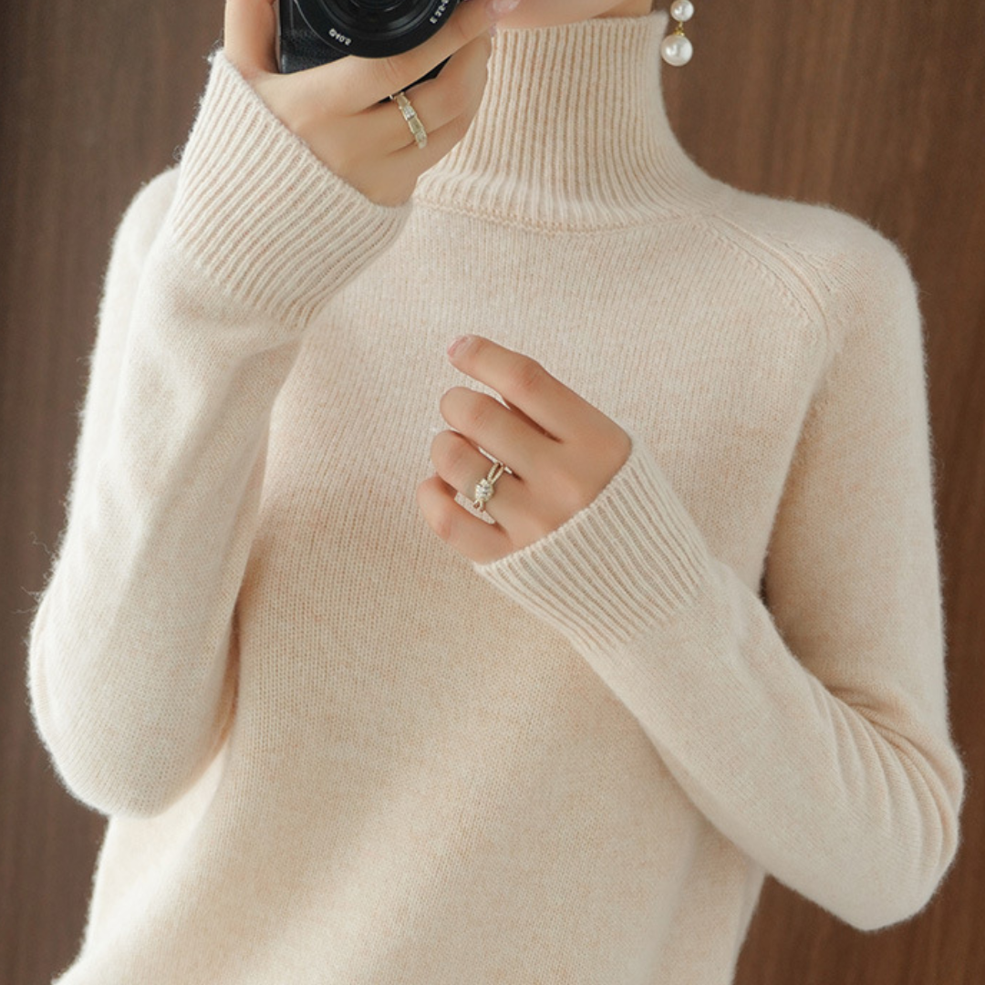 Sasha - Turtleneck Sweater Made of Merino Wool