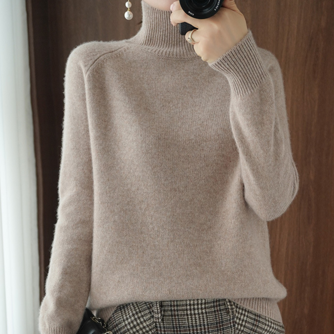 Sasha - Turtleneck Sweater Made of Merino Wool