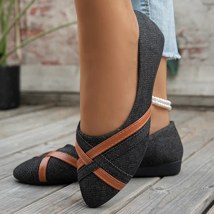 Shakina – Comfortable Shoes with Crossed Straps