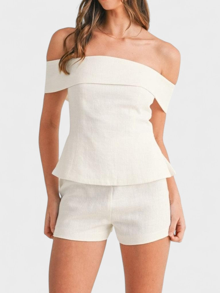 Shalita – Two-Piece Linen Set with Off-the-Shoulder Top
