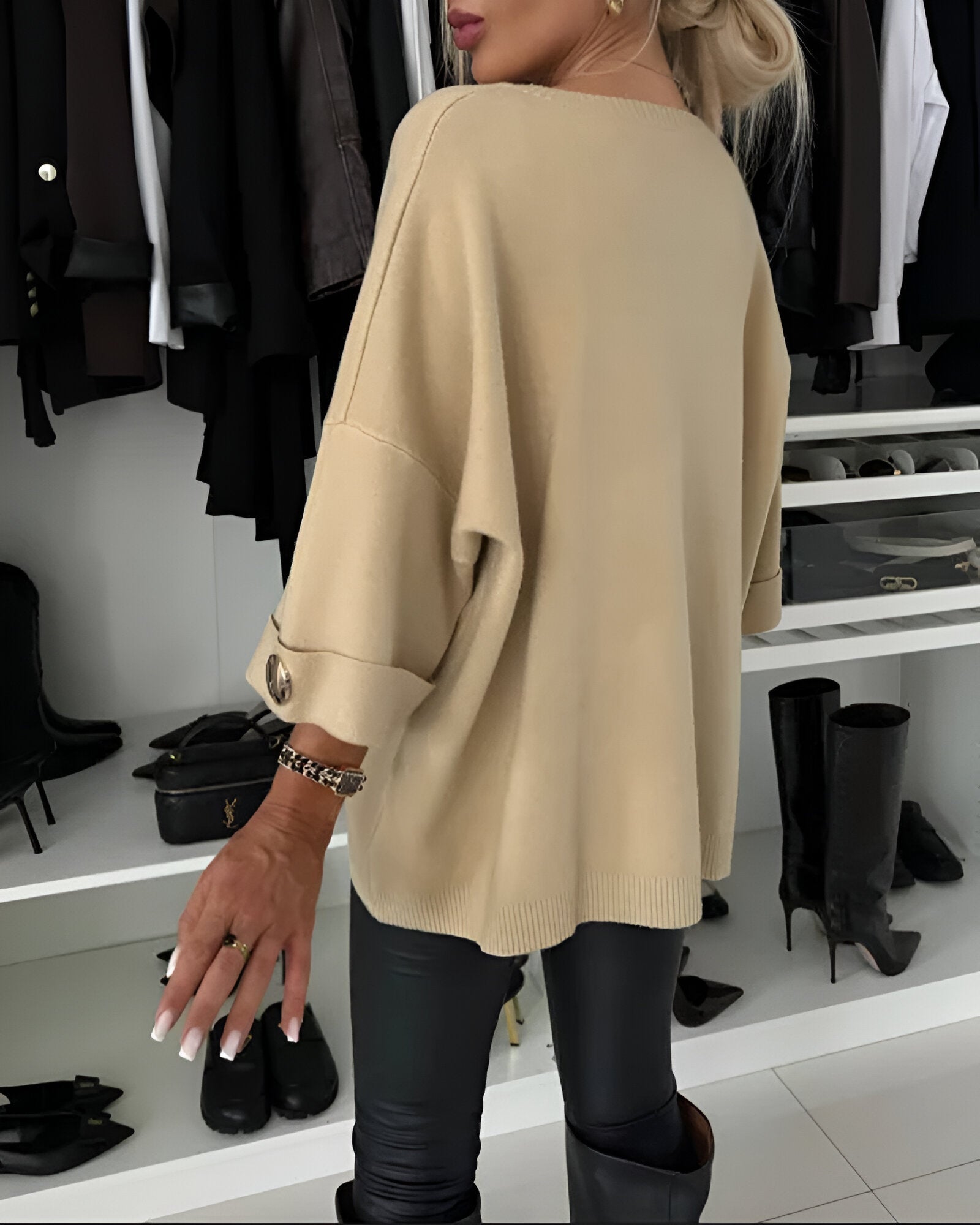 Sieglinde – Crew Neck Knit Sweater
