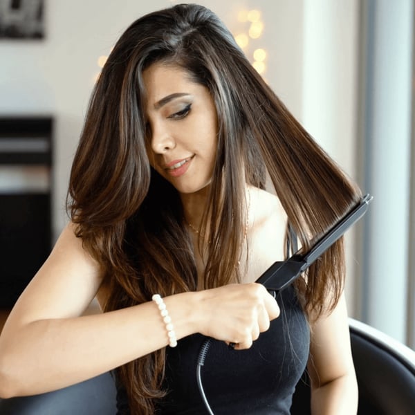 SilkSmooth – Ceramic Tourmaline Ion Straightener for Smooth Hair