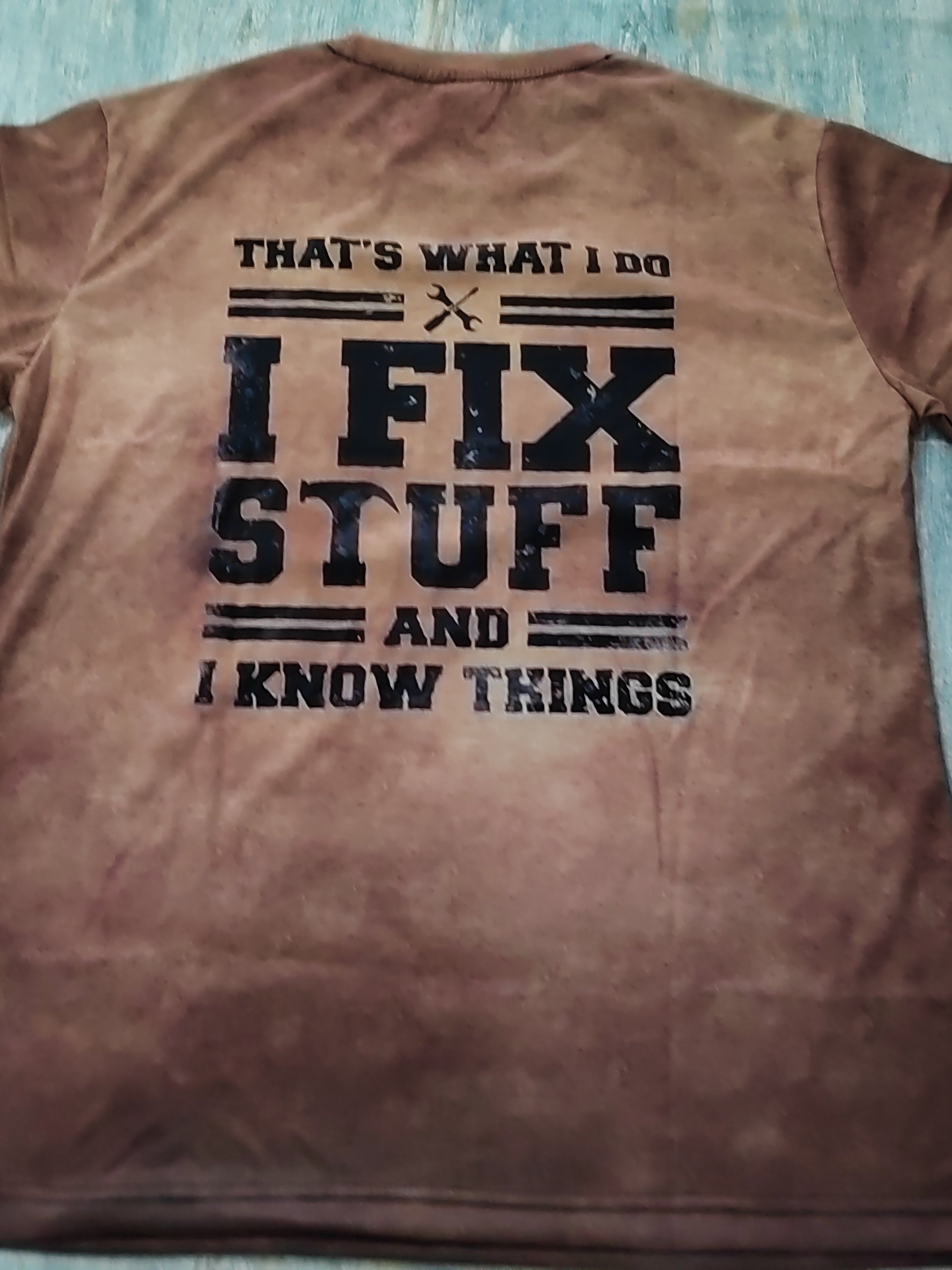 Stuffy – T-Shirt with Eye-Catching Print
