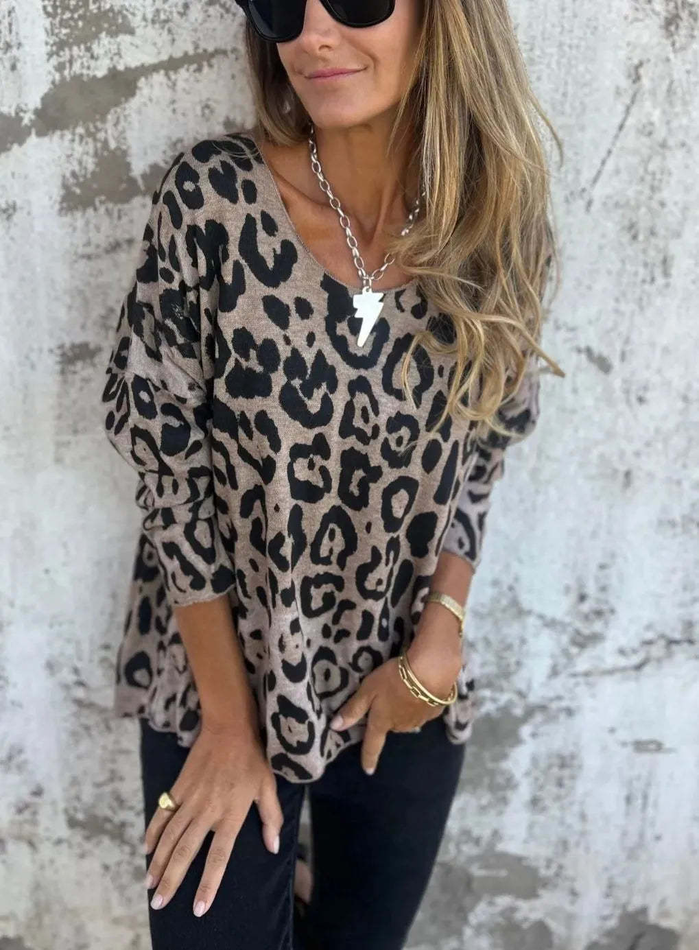 Swantje – Blouse with Round Neckline and Leopard Print | 1+1 Free
