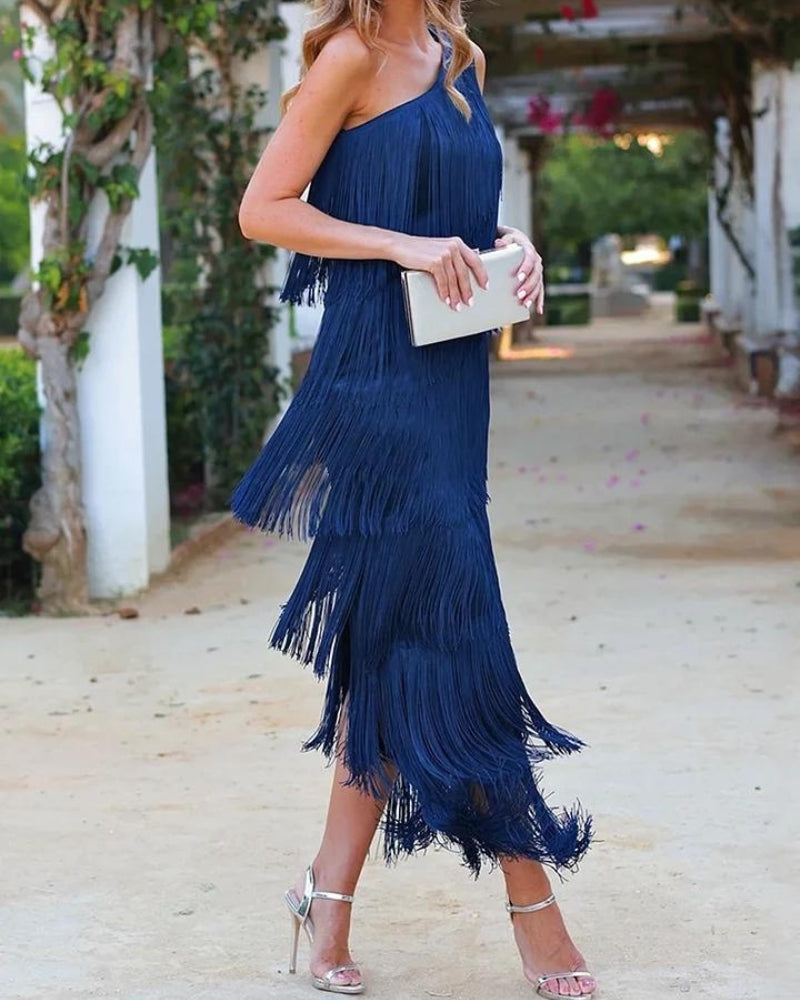 Tamira – Long Dress with Asymmetrical Shoulder Design