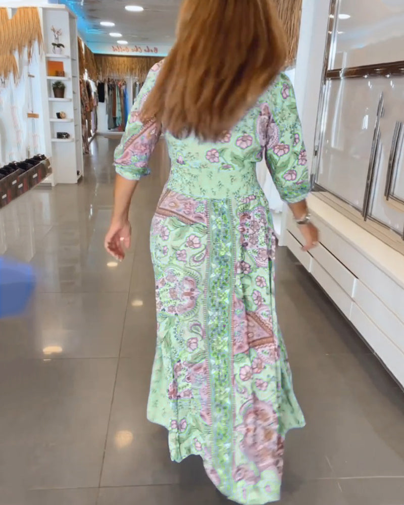 Taylor - Dress with 3/4 Sleeves and V-Neck