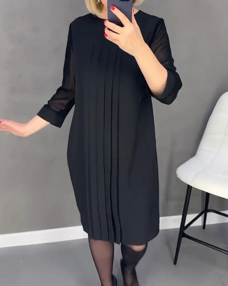 Teona – Elegant Pleated Dress