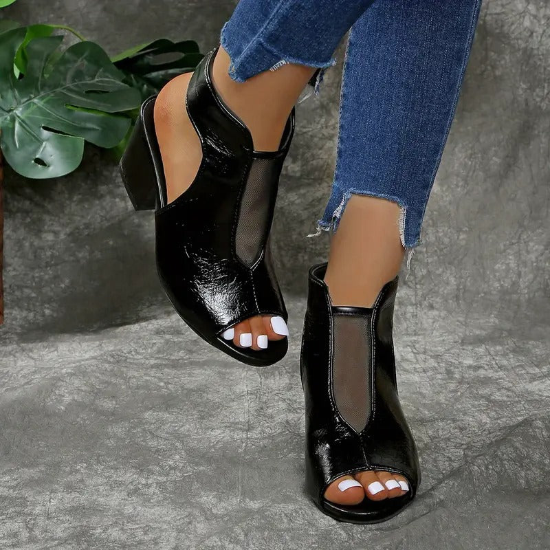 Thomis – Non-Slip Leather Sandals with Open Toe