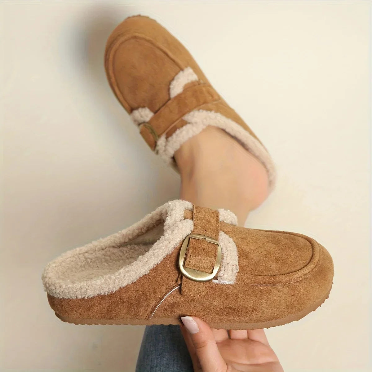 Tohara - Plush-Lined Slippers