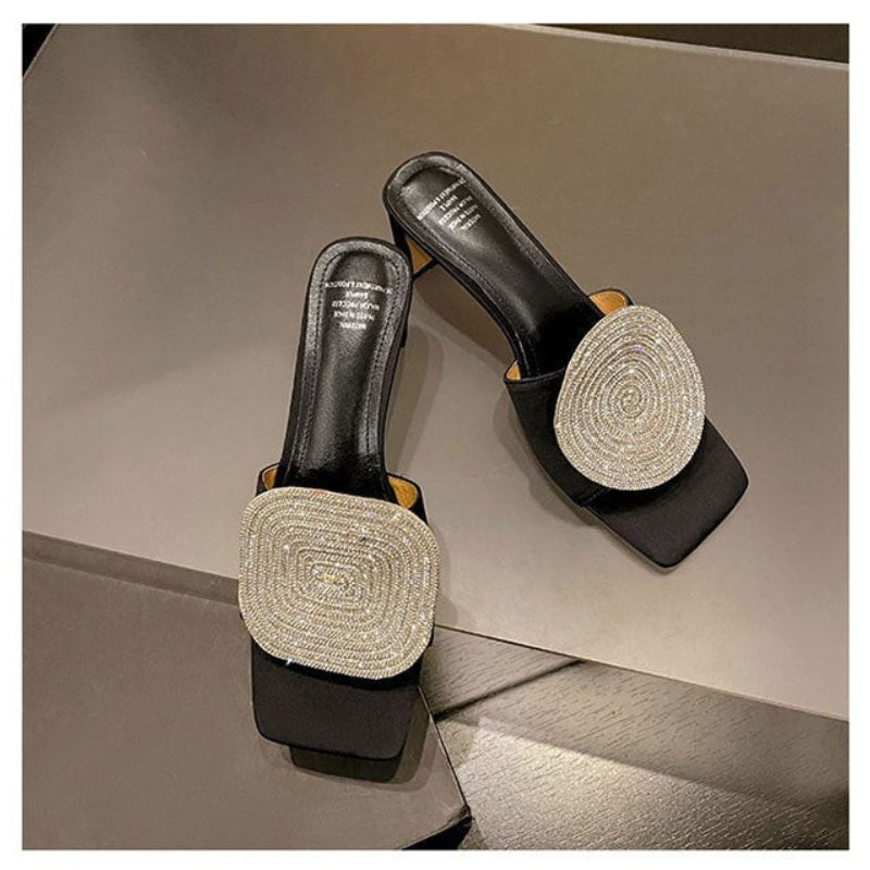 Wanwisa - Square Sandals with Round Heel