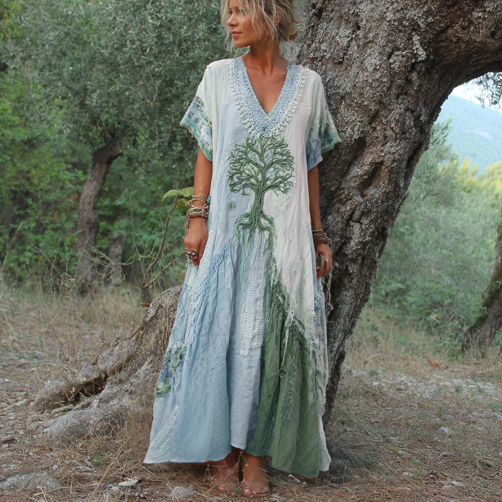 Winifred – Short-Sleeve Dress in Retro Tree Design