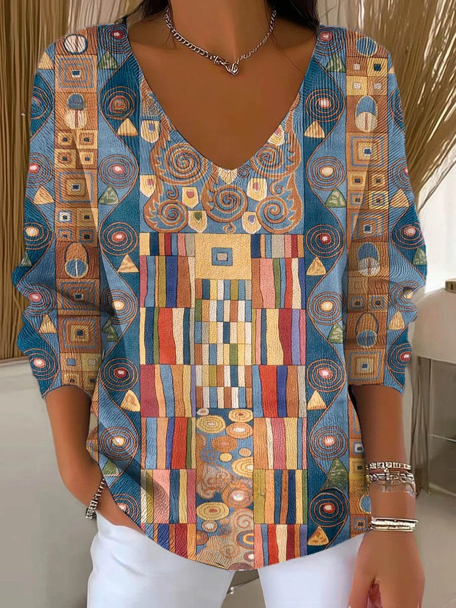 Wylla – Colorful Pullover with V-Neck