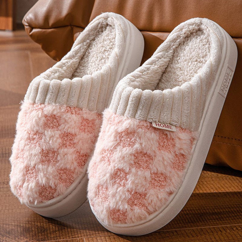 Yolan - Soft Slippers in Checkered Style