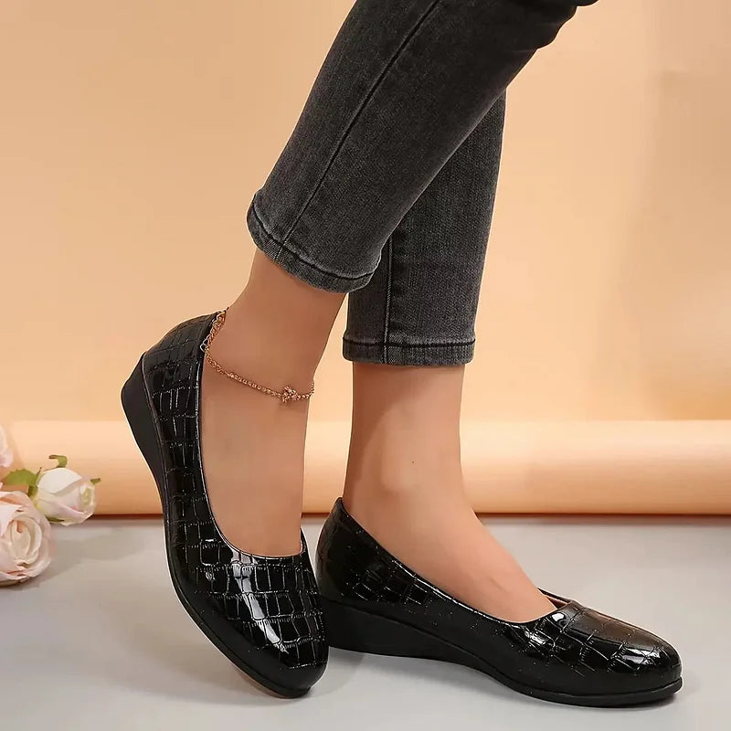 Zatia – Breathable Wedge Shoes Made of Leather