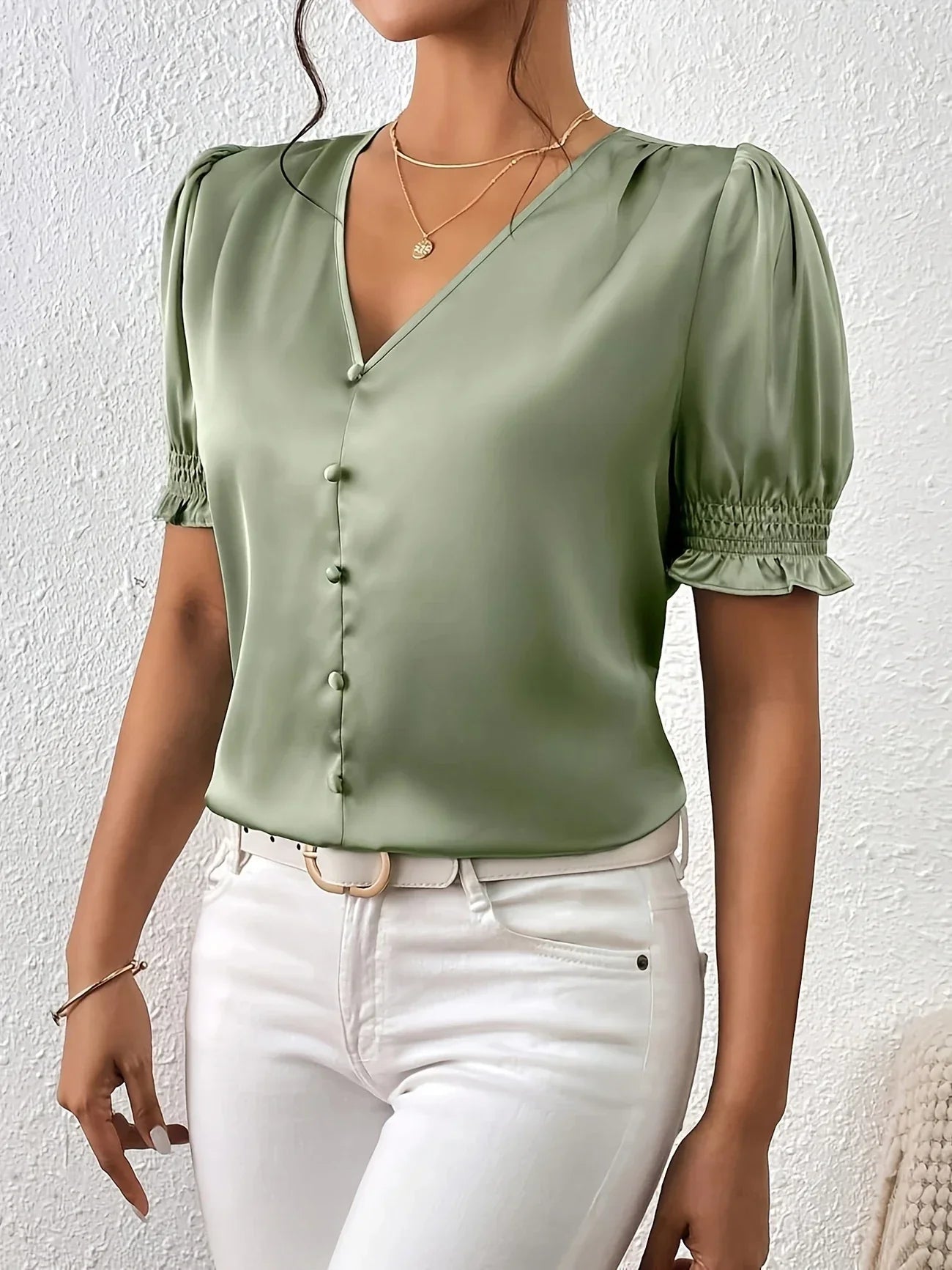 Abella – Elegant Blouse with V-Neck and Puff Sleeves