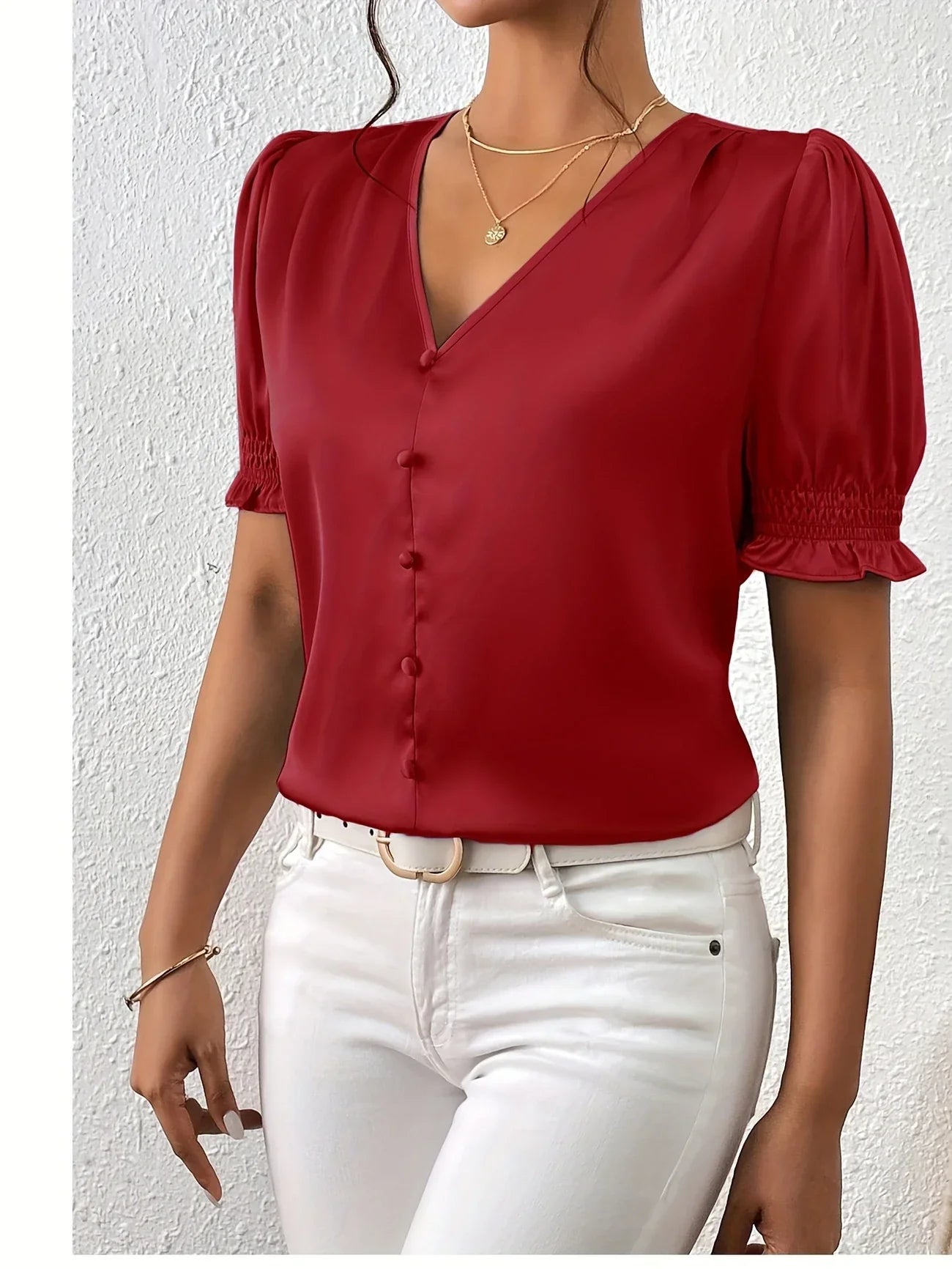 Abella – Elegant Blouse with V-Neck and Puff Sleeves