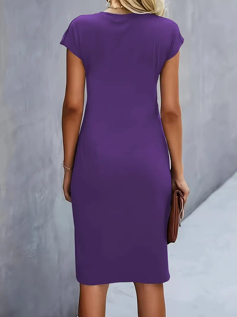 Adelina – Stylish Dress with Round Neckline
