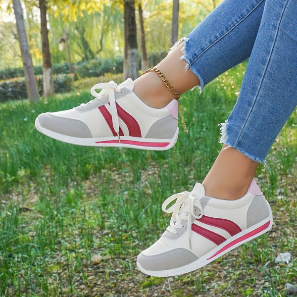Adina – Comfortable Lace-Up Sneakers