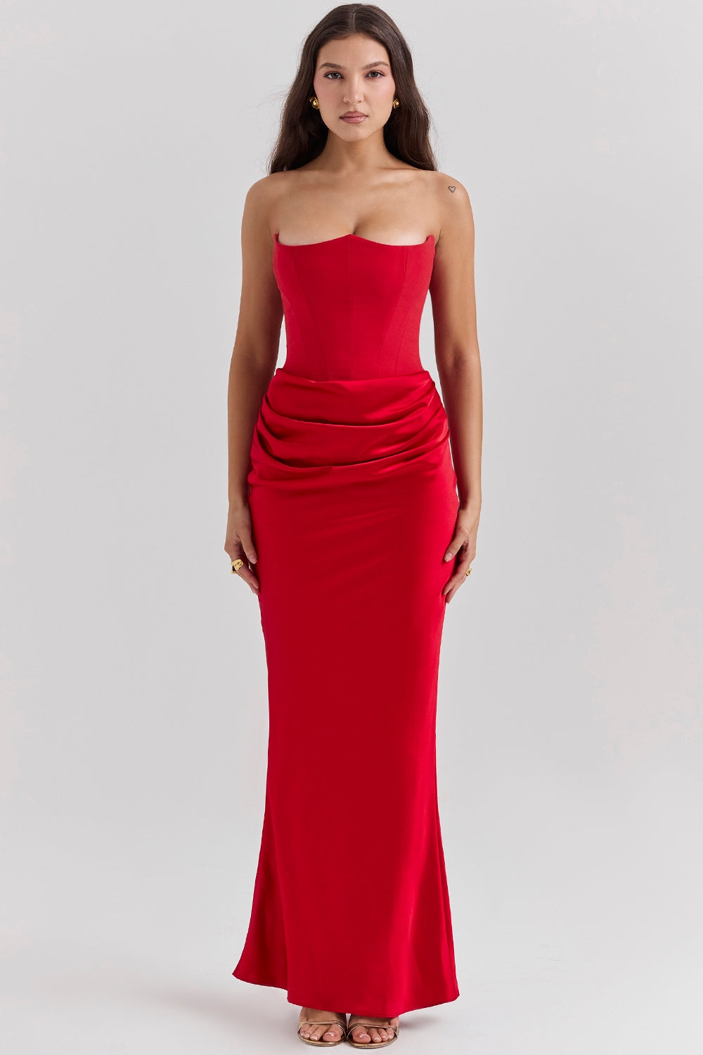 Alanis – Maxi Dress with Off-Shoulder Neckline