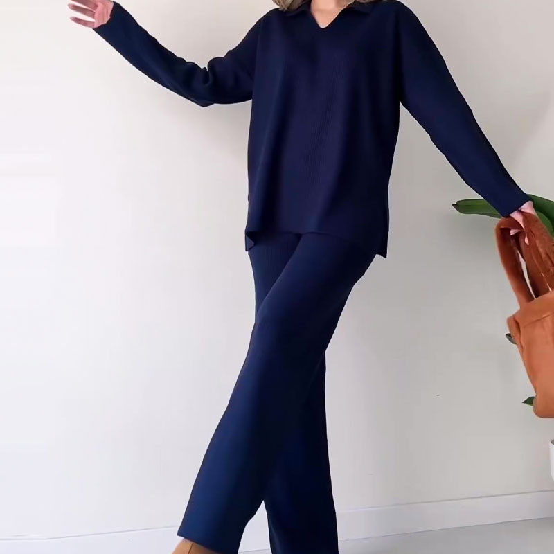 Alyana – Ribbed Knitted Two-Piece Lounge Set