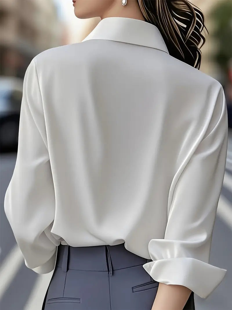 Amiliana - Elegant Long-Sleeve Shirt with Button Placket