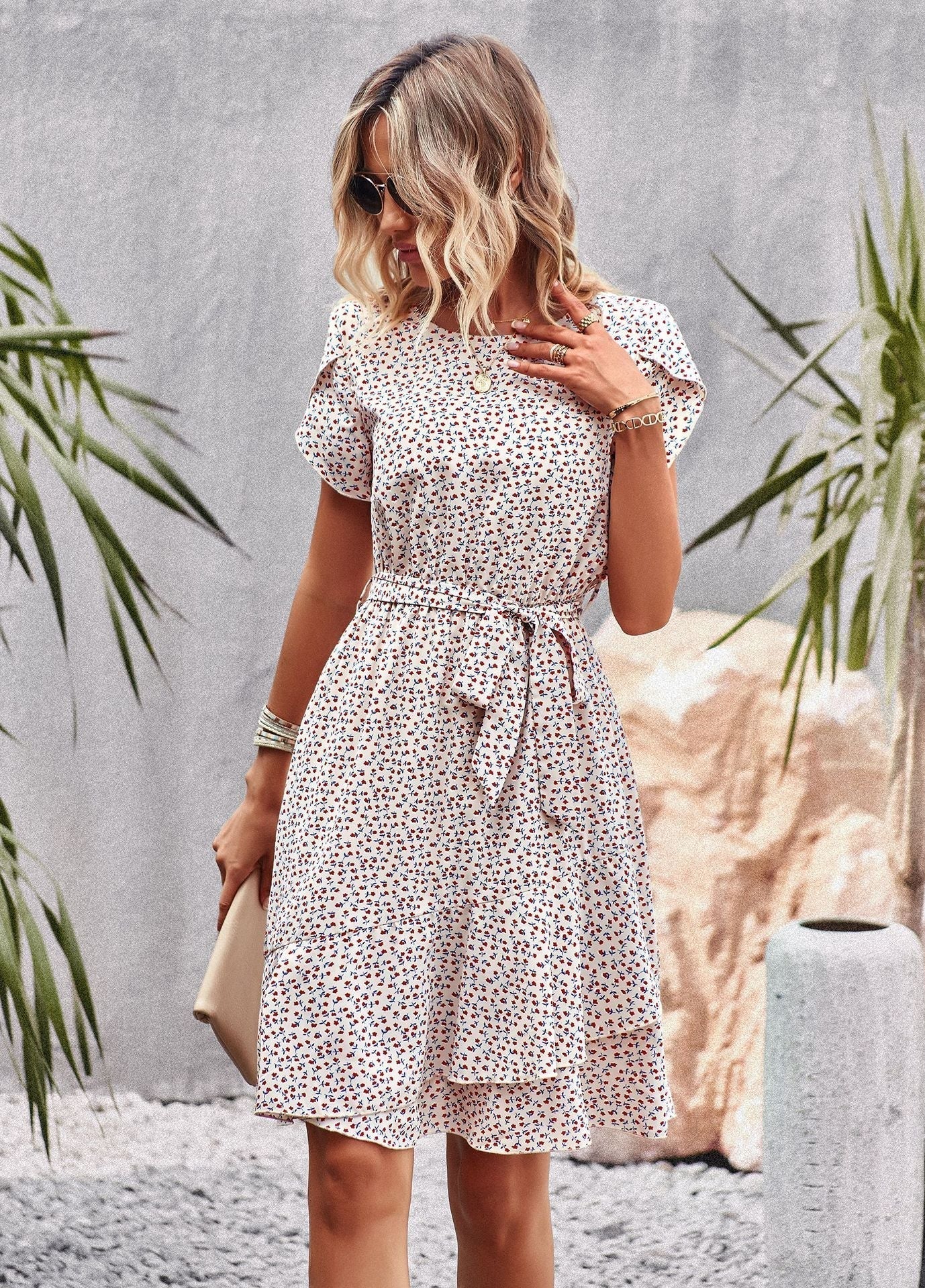 Anna - Fashionable Dress
