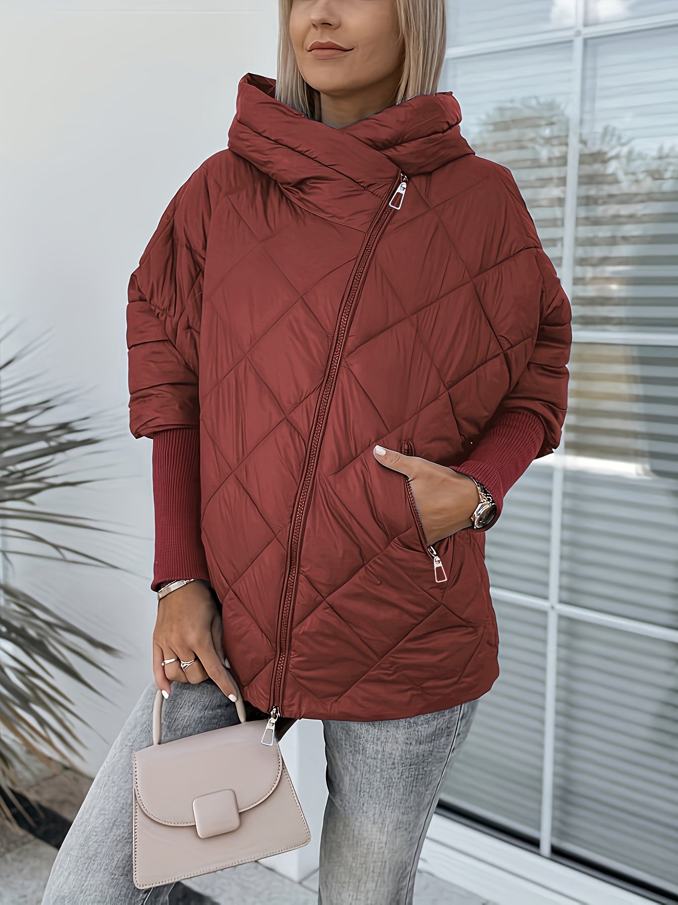 Ariantha – Quilted Hoodie with Zipper