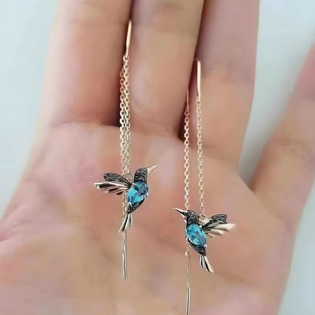 Arsenija – Earrings with Hummingbird