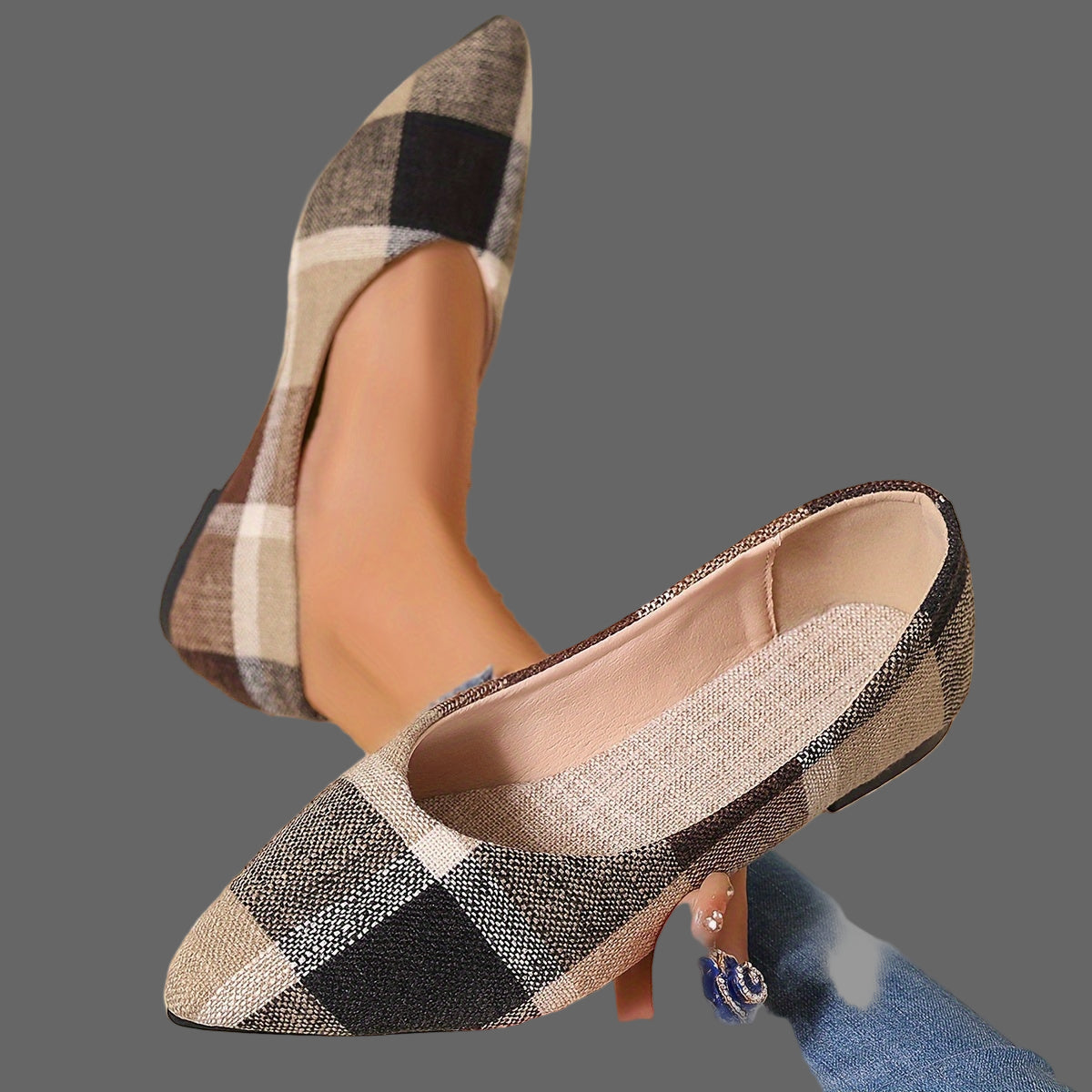Atiya – Checkered Ballerinas with Pointed Toe