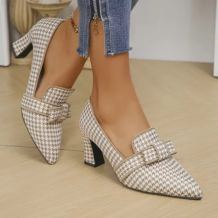 Ayelitah – Shoes with Pointed Toes and Non-Slip Sole