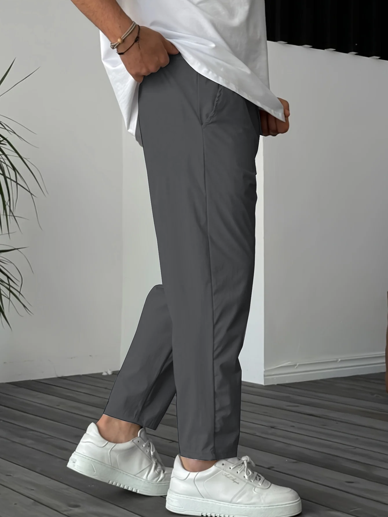 Blewett – Elegant Tapered Pants with Drawstring