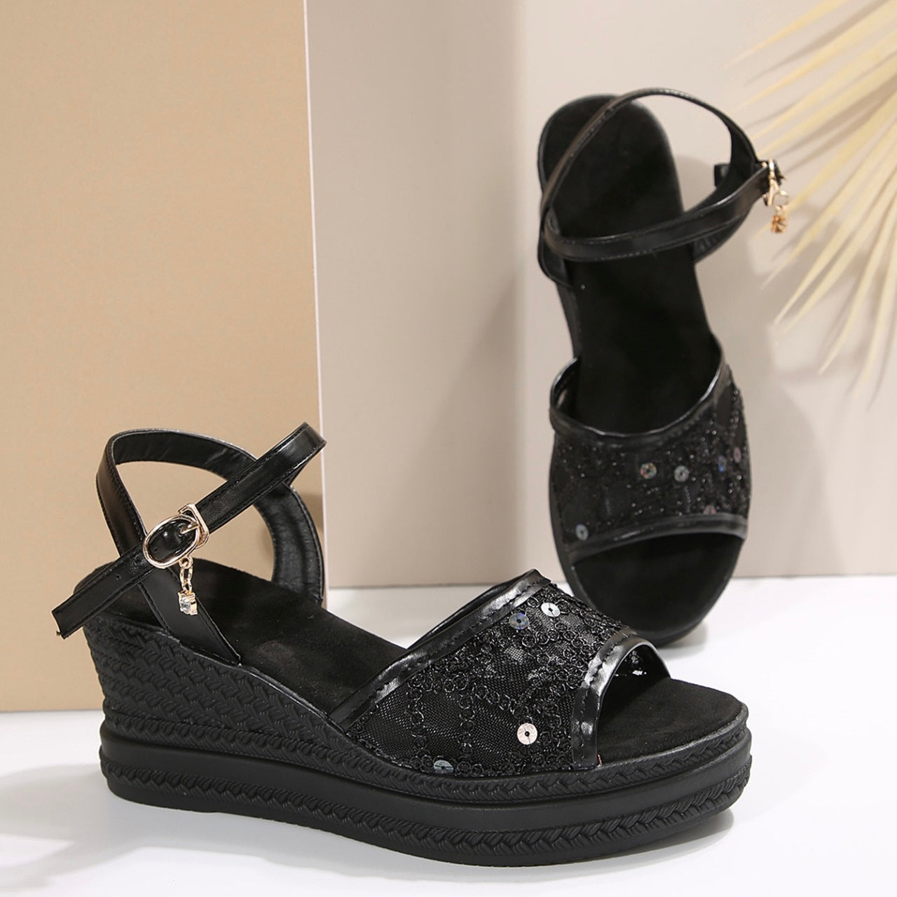 Cara - Normal Wedge Chunky Sandals
